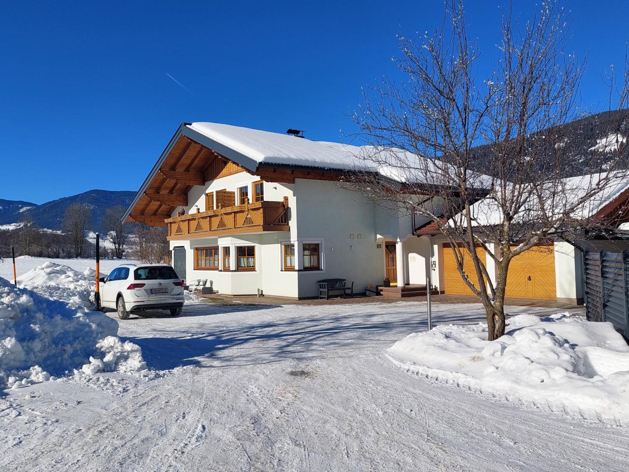 Ferienhaus Kahr Appartment Rossbrand رادستادت المظهر الخارجي الصورة